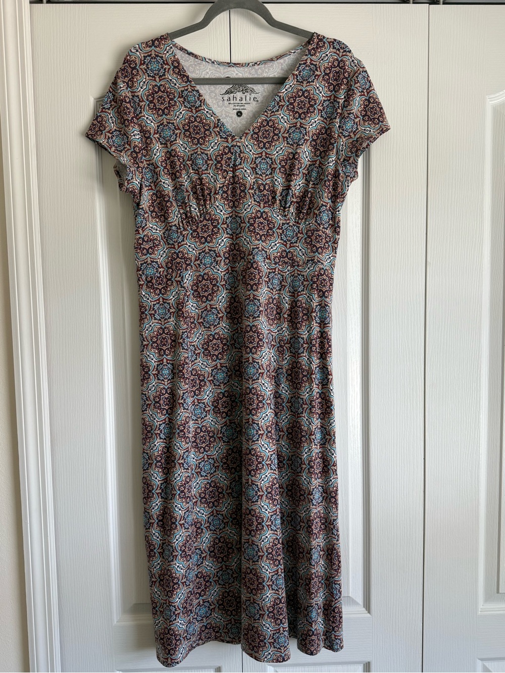 sahalie Blue and Brown Floral V-Neck Midi Dress